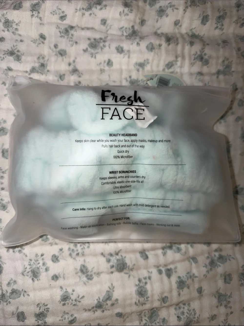 Fresh / Face Mint Green Light Blue Makeup Remover Headband and Wrist Scrunchies